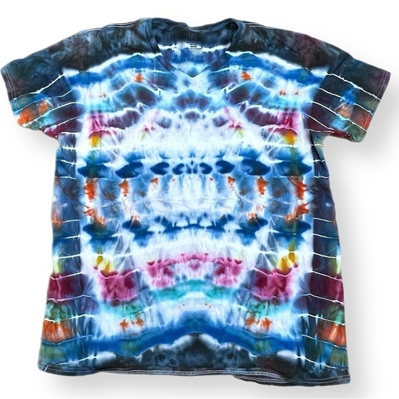 Hand tie dyed tshirt cosmic egg psychedelic kaleidoscope vneck 2XL blue - Picture 1 of 6